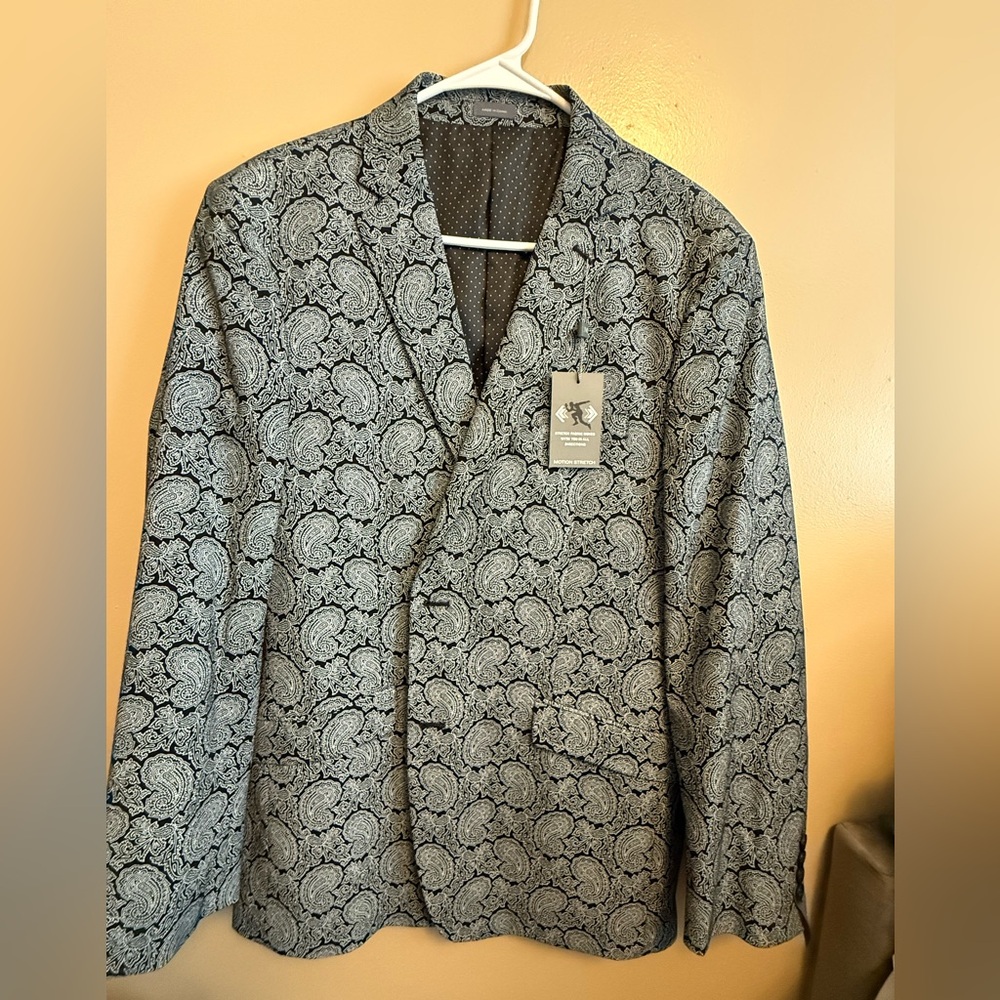 Elegant Black and White Patterned Blazer